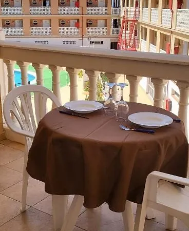 アパート 233 Angelo Y Lidia