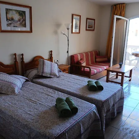 233 Angelo Y Lidia * 德尔锡伦西奥海岸