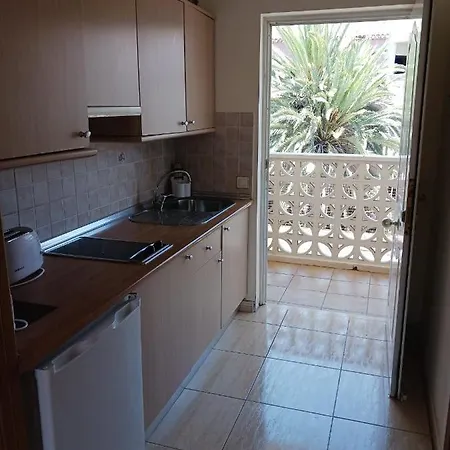 233 Angelo Y Lidia קוסטה דל סילנסיו